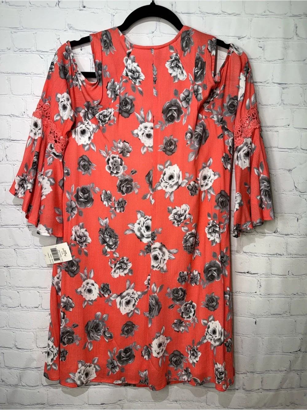 NWT teeze me size medium coral cold shoulder tunic